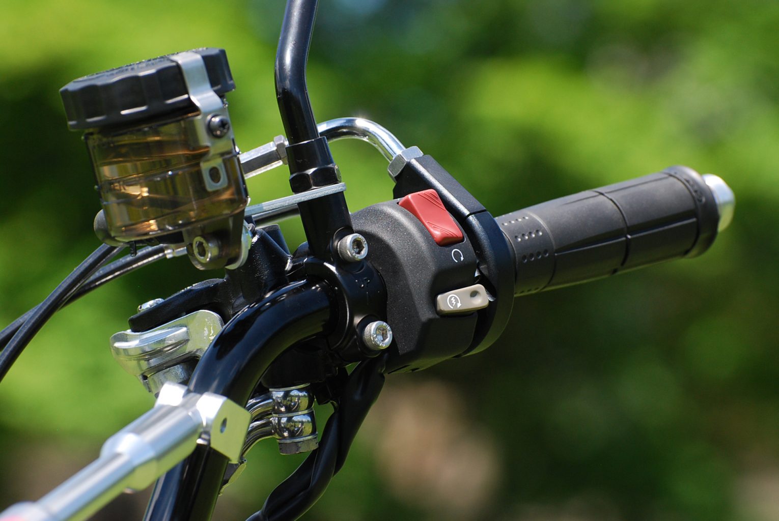 Bagus! motor cycle | KAWASAKI ZEPHYR Thin handle switch