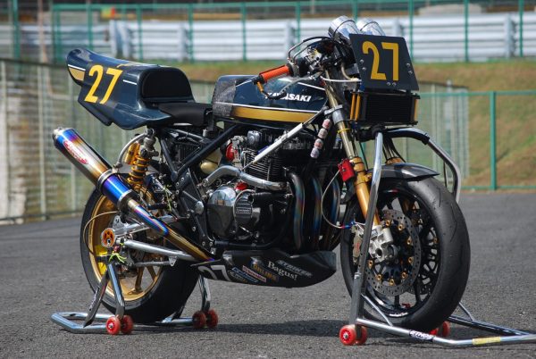 KAWASAKI ZEPHYR400<br>URABE – VER.2018