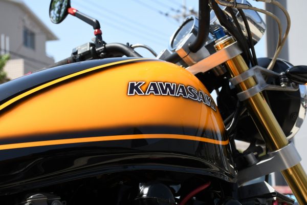 カスタム　ゼファー750イエローボール