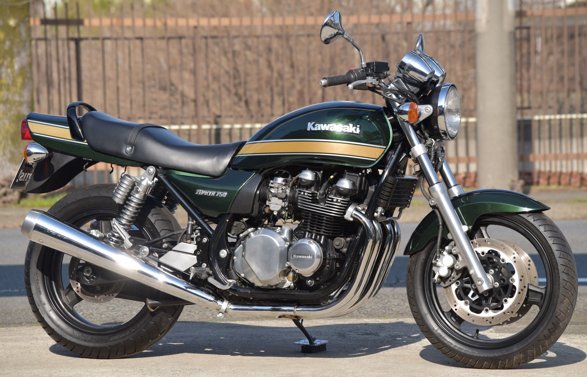 Kawasaki ZEPHYR 750 ファイナル　カウルセット グリーン KAWASAKI ZEPHYR750 裏ファイナル - Bagus! motor cycle