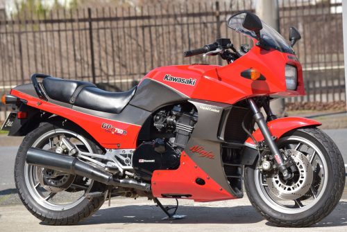 KAWASAKI GPZ750R